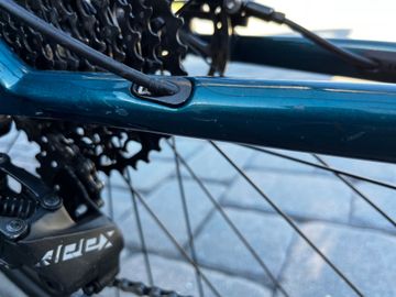 Used Trek FX4 Carbon 2020 Road & Gravel, Green — image 10 of 14