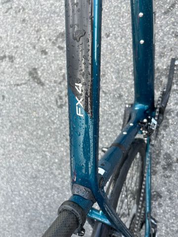 Used Trek FX4 Carbon 2020 Road & Gravel, Green — image 13 of 14