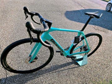 Bianchi Impulso COMP GRX 610 disc 2023 2023 Road & Gravel d'occasion — image 5 sur 5