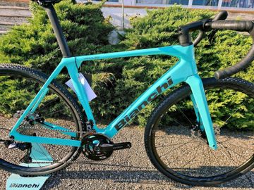Bianchi Impulso COMP GRX 610 disc 2023 2023 Road & Gravel d'occasion — image 4 sur 5
