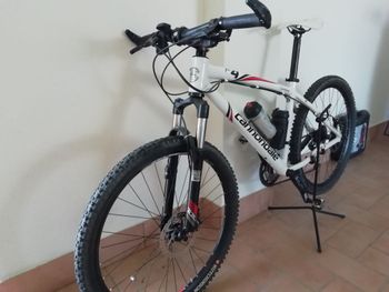 Used Cannondale F4 caffeine 2009 Mountainbike, White, 26 — image 4 of 6
