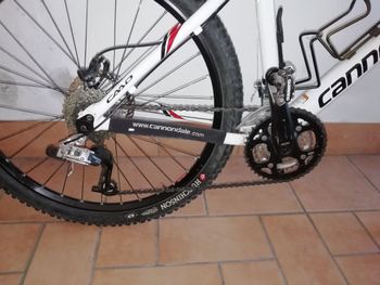 Used Cannondale F4 caffeine 2009 Mountainbike, White, 26 — image 3 of 6