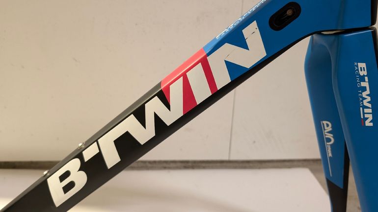 Used B’TWIN ULTRA 920 CF Frameset 2019 Road & Gravel, Black — image 3 of 6