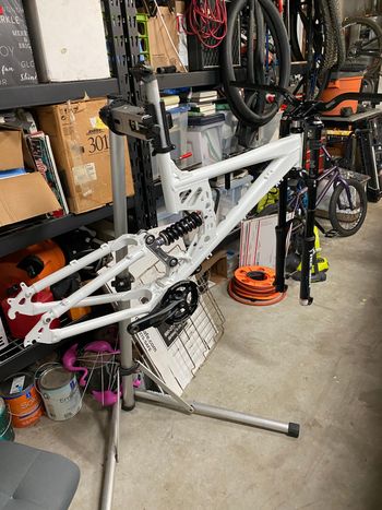 Used Rocky Mountain Switch 2005 Mountainbike, White — image 3 of 3