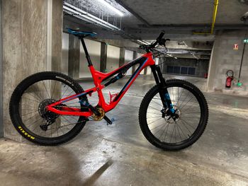 Used Scott Genius LT 710 Plus 2017 2017 Mountainbike, Red, 27.5 — image 1 of 18