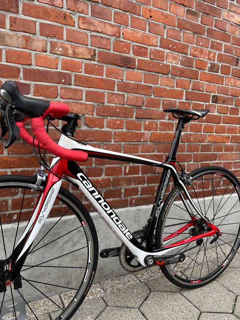 Used Cannondale Synapse 2012 Road & Gravel, Rot — image 4 of 13