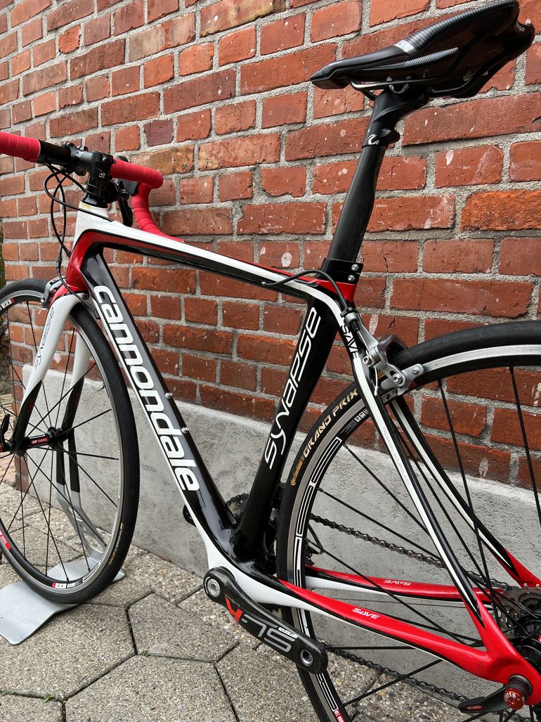 Used Cannondale Synapse 2012 Road & Gravel, Rot — image 7 of 13