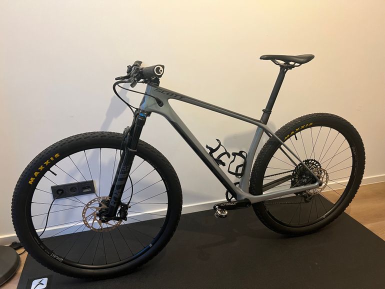 Scott scale 910 bike on sale