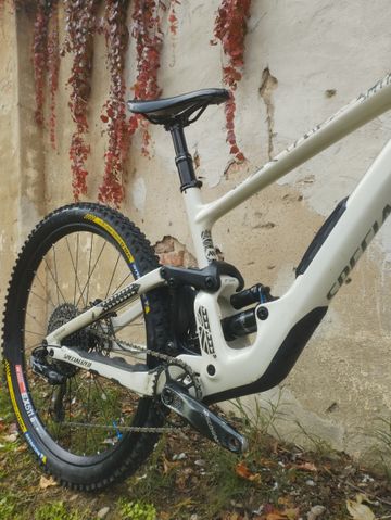 Použité Specialized Enduro Elite 2020 2020 Mountainbike — obrázek 10 z 19