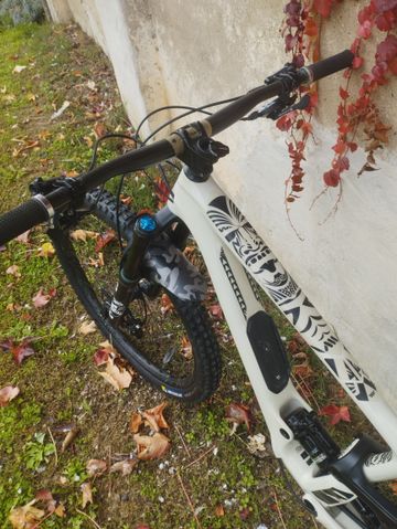 Použité Specialized Enduro Elite 2020 2020 Mountainbike — obrázek 6 z 19