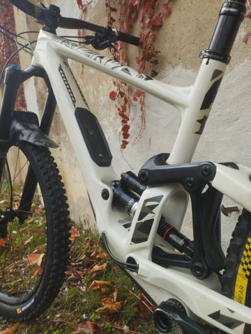 Použité Specialized Enduro Elite 2020 2020 Mountainbike — obrázek 8 z 19