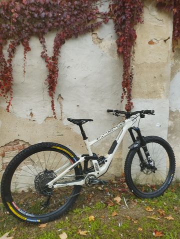Použité Specialized Enduro Elite 2020 2020 Mountainbike — obrázek 4 z 19