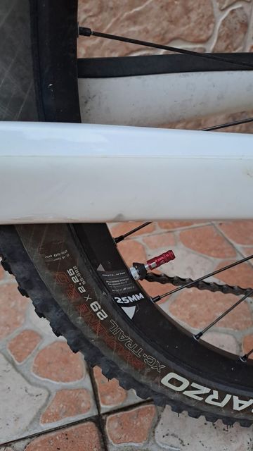 Used Canyon Lux CF 6 2022 2022 Mountainbike, White, 29 — image 25 of 26