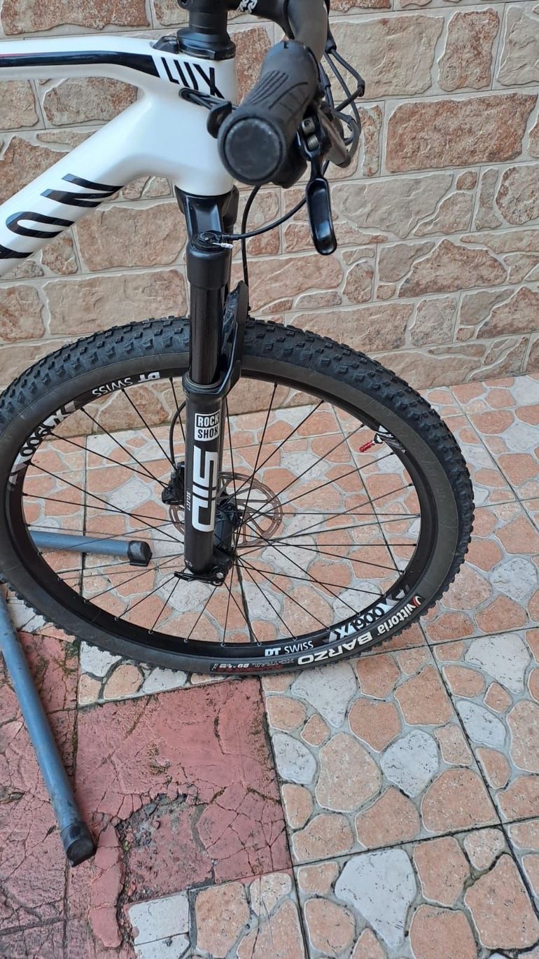 Brugt Canyon Lux CF 6 2022 2022 Mountainbike — billede 2 af 26