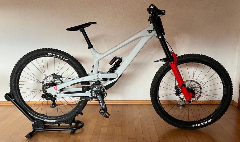 YT Industries Tues Core 1 2024 Gr. L gebraucht kaufen L buycycle DE