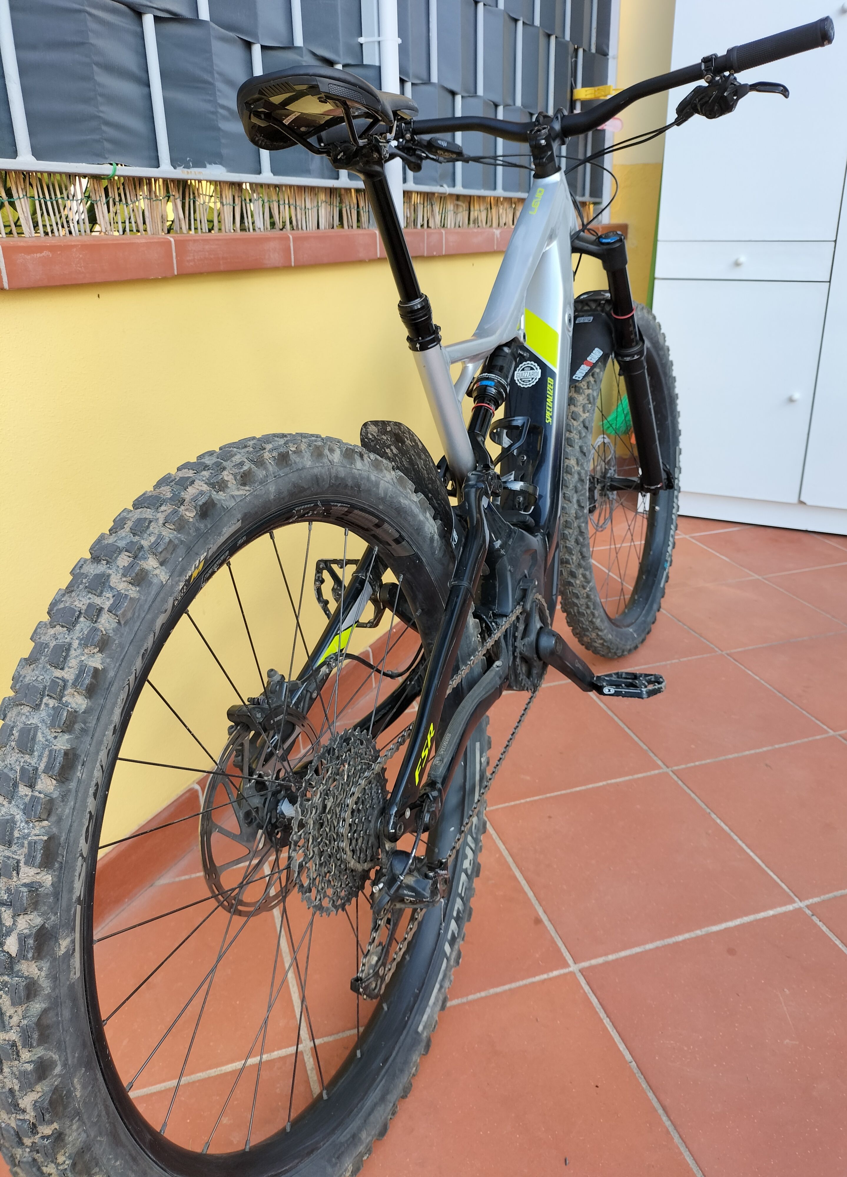 Specialized turbo levo comp 2018 online