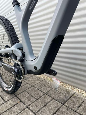 Bold Linkin 135 Pro 2023 2023 Mountainbike de segunda mano, Gris claro — imagen 6 de 14