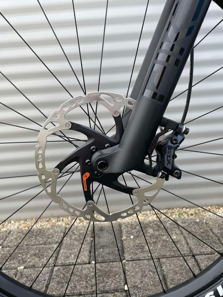 Używany Bold Linkin 135 Pro 2023 2023 Mountainbike — zdjęcie 12 z 14