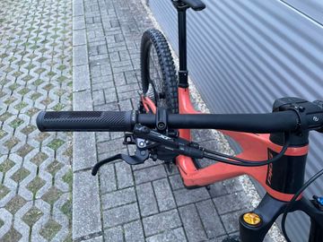 Used Bold Linkin 150 Pro 2023 2023 Mountainbike, Red, 29 — image 8 of 12
