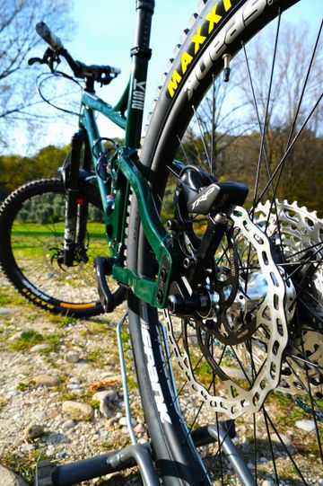 Used Banshee Spitfire 2023 Mountainbike, Green — image 7 of 14