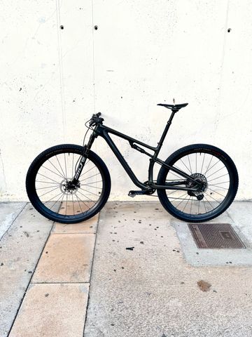 Specialized S-Works Epic 2021 2021 Mountainbike usato, Nero — immagine 2 di 9