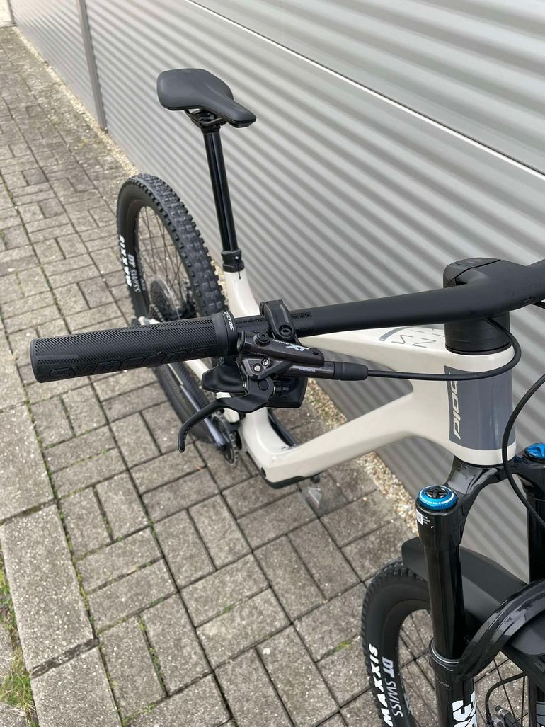 Used Bold Linkin 135 Ultimate SRAM GX / XO1 Eagle 2022 2022 Mountainbike, Light Gray, 29 — image 11 of 15