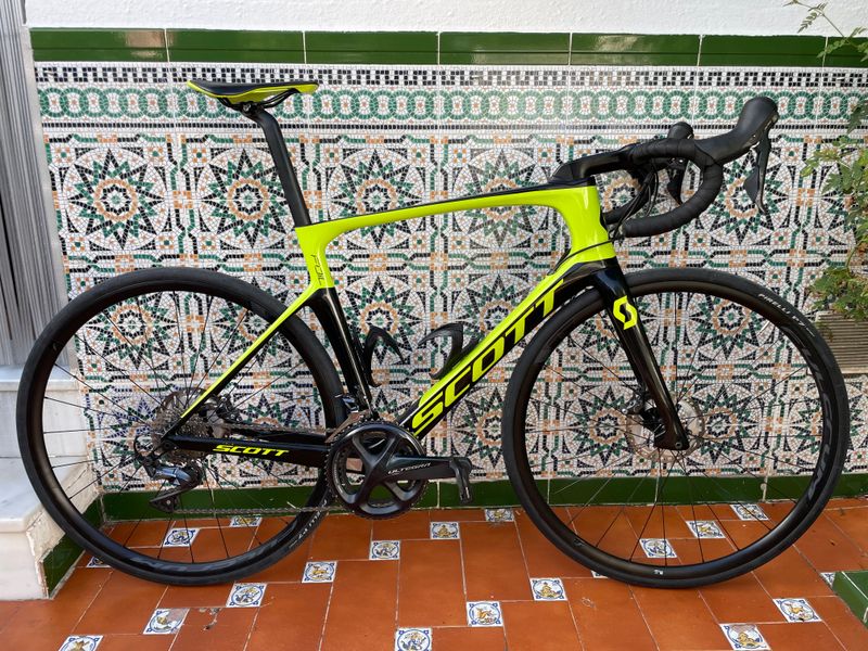 Gebrauchtes Scott Foil 20 disc silver/black 2019 2019 Road & Gravel