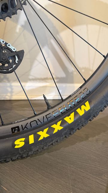 Trek Procaliber 9.7 2023 2023 Mountainbike usato, Arancione — immagine 8 di 15