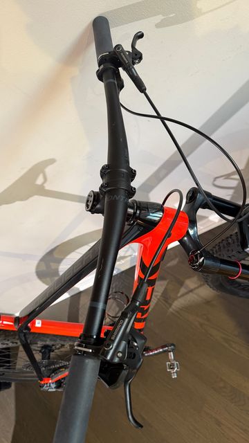 Trek Procaliber 9.7 2023 2023 Mountainbike usato, Arancione — immagine 12 di 15