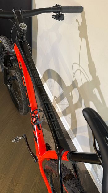 Used Trek Procaliber 9.7 2023 2023 Mountainbike, Orange, 29, 27.5 — image 15 of 15