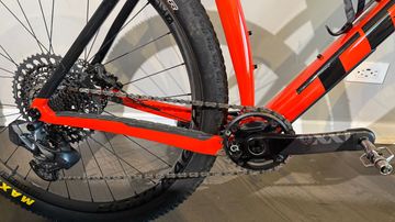 Trek Procaliber 9.7 2023 2023 Mountainbike usato, Arancione — immagine 3 di 15