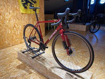 Bombtrack Hook 2024 2024 Road & Gravel d'occasion — image 2 sur 5