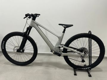 Used Scott Genius 940 2023 2023 Mountainbike, Light Gray, 29 — image 2 of 4