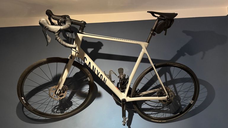 Used Canyon Endurace CF SL 7 Disc 2022 2022 Road & Gravel, Light Gray — image 1 of 6