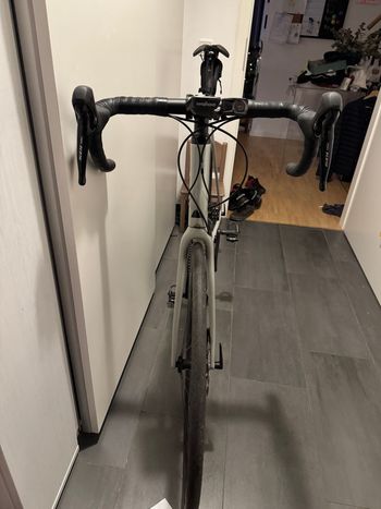 Used Canyon Endurace CF SL 7 Disc 2022 2022 Road & Gravel, Light Gray — image 2 of 6