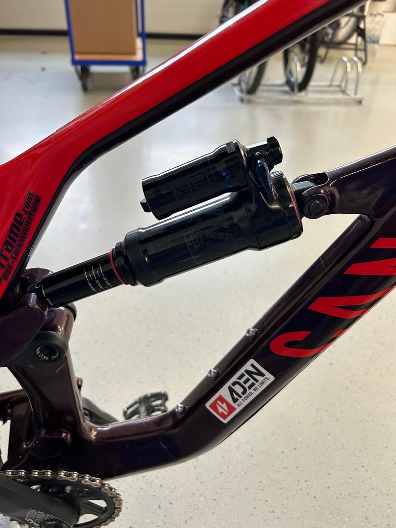 Tweedehands Canyon Spectral CF 7.0 2019 2019 Mountainbike — afbeelding 7 van 9