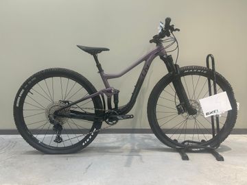 Used Liv Pique 29 2023 2023 Mountainbike, Purple, 29 — image 1 of 3