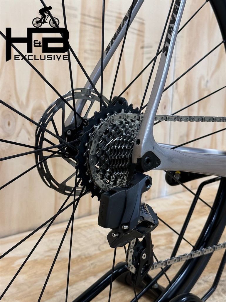 Used Stevens Izoard Pro Disc Carbon Sram Force AXS 2022 Road & Gravel, White — image 13 of 13