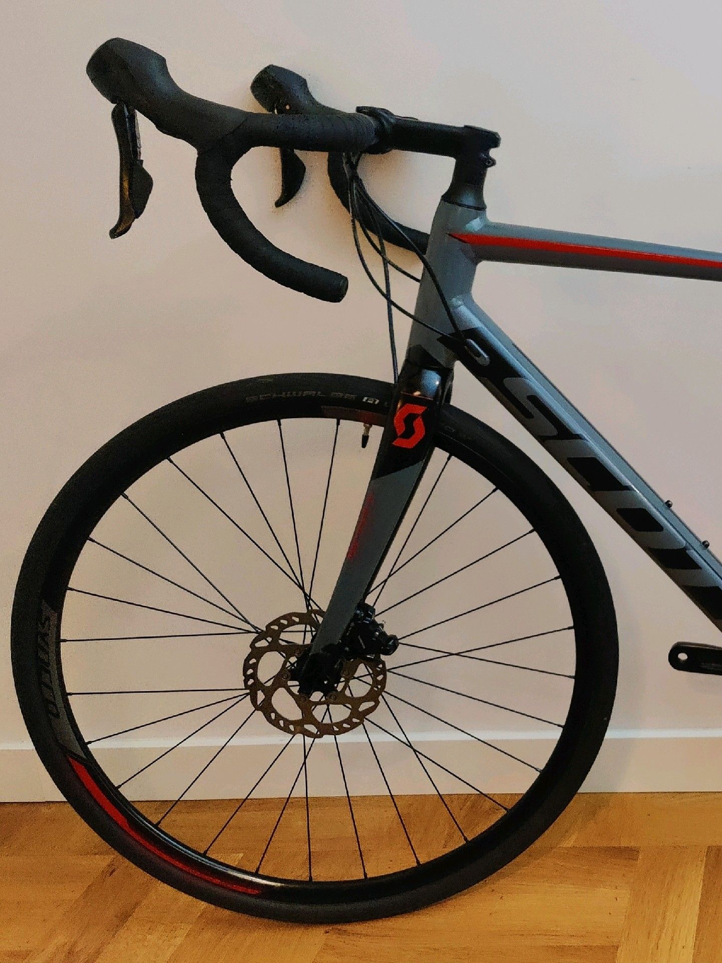 Scott Speedster 10 Disc used in LG Black Friday Deals buycycle Ireland