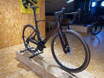 Scott Foil RC 30 2024 Road & Gravel de segunda mano, Rojo — imagen 2 de 5
