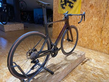 Scott Foil RC 30 2024 Road & Gravel de segunda mano, Rojo — imagen 5 de 5