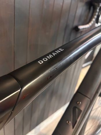 Used Trek Domane SL 6 Gen 4 2024 2024 Road & Gravel — image 8 of 13