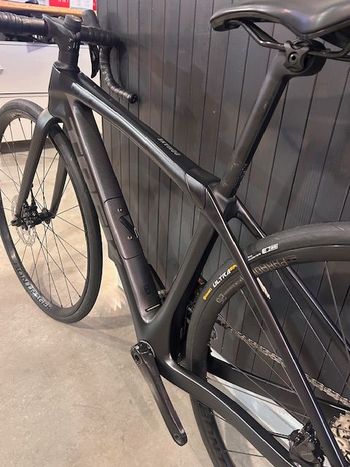 Used Trek Domane SL 6 Gen 4 2024 2024 Road & Gravel — image 11 of 13
