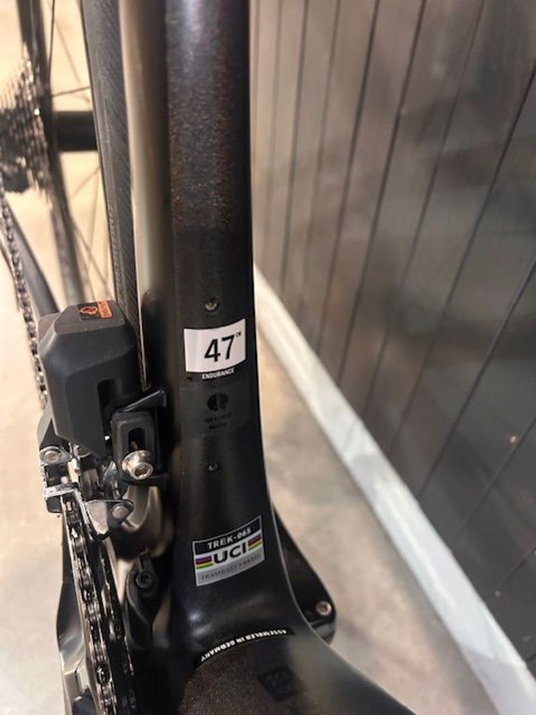 Used Trek Domane SL 6 Gen 4 2024 2024 Road & Gravel — image 10 of 13