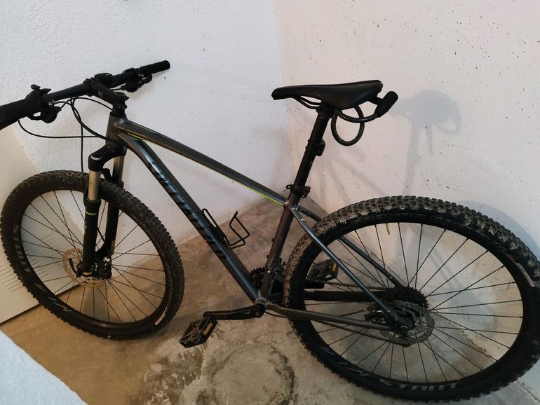 Specialized hardrock disc 650b online