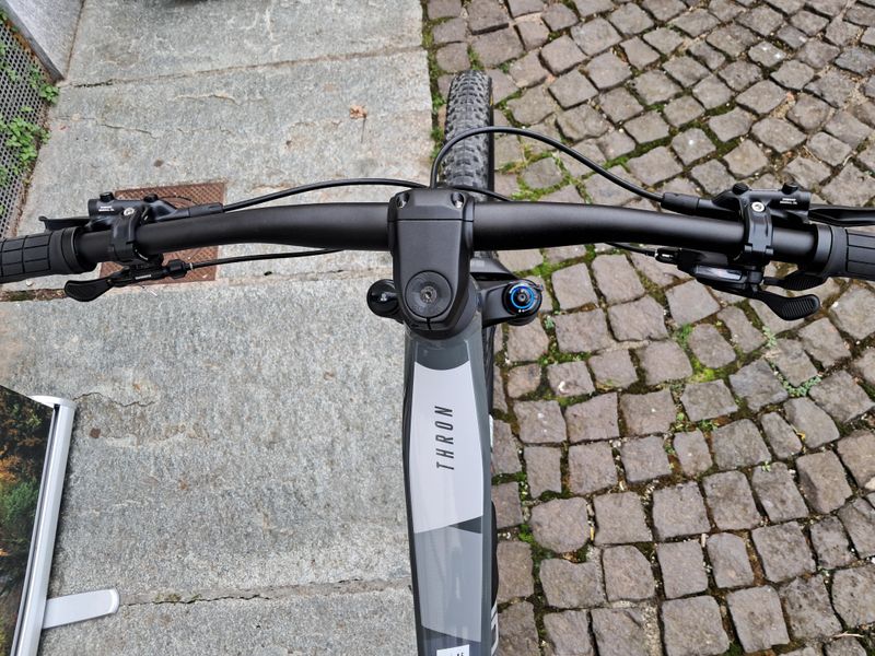 Focus Thron Shimano Deore 2024 Mountainbike d'occasion — image 5 sur 5