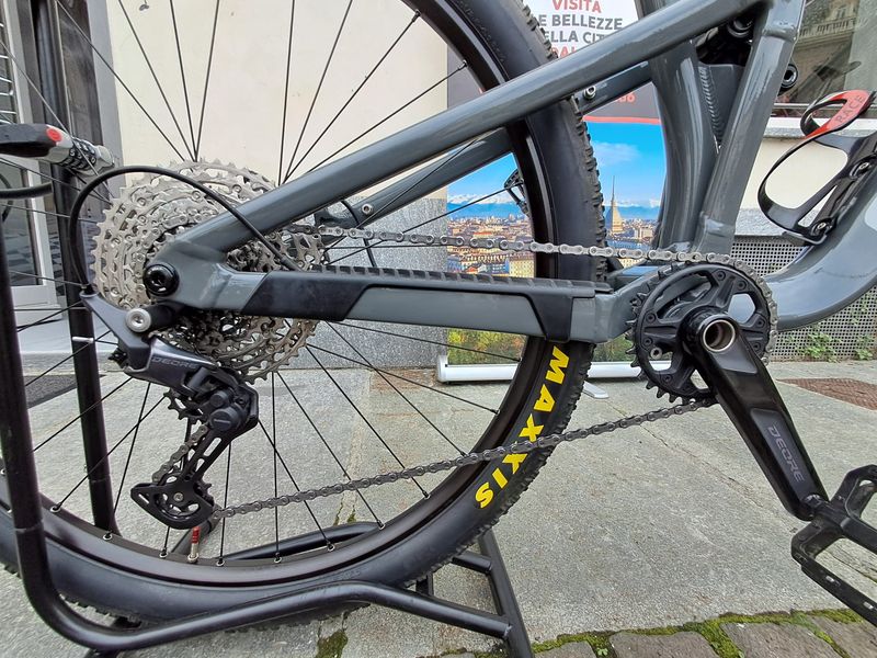 Focus Thron Shimano Deore 2024 Mountainbike d'occasion — image 3 sur 5