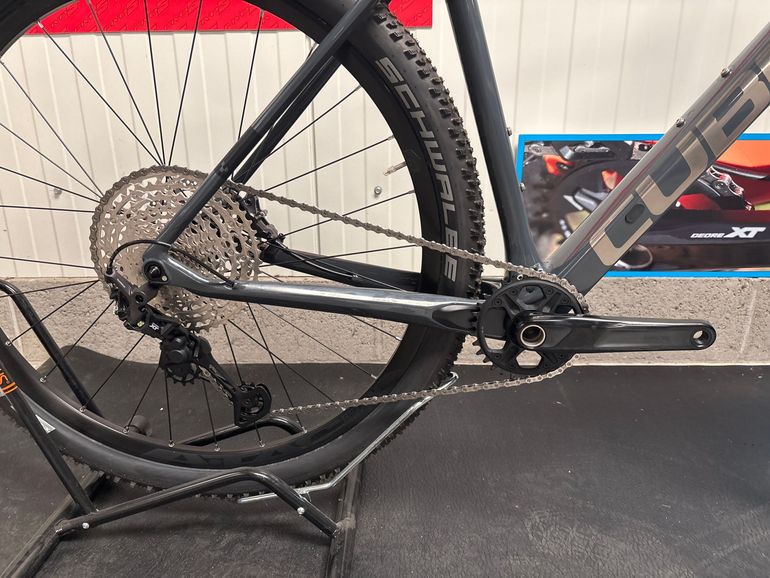 Used CUBE REACTION C:62 PRO 2023 2023 Mountainbike, Light Gray, 29 — image 3 of 3