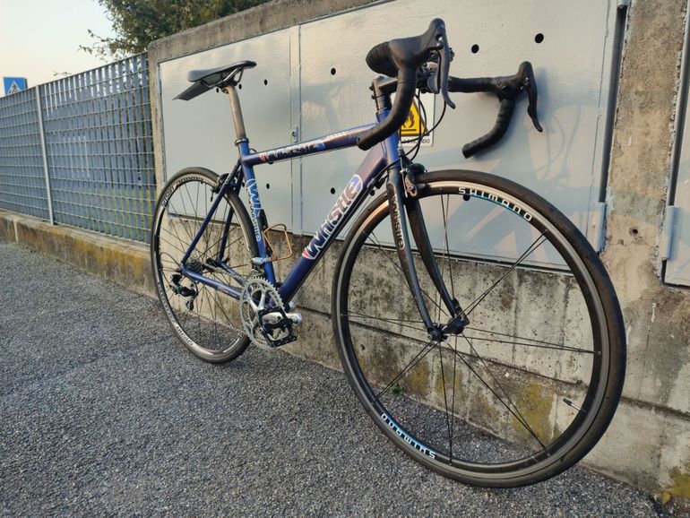 Used Whistle Modoc 500 2015 Road & Gravel, Black — image 9 of 10