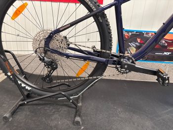 Used Kona Mahuna 2022 2022 Mountainbike, Blu — image 3 of 3